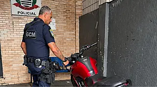 GCM recupera motocicleta furtada no Parque São Vicente
