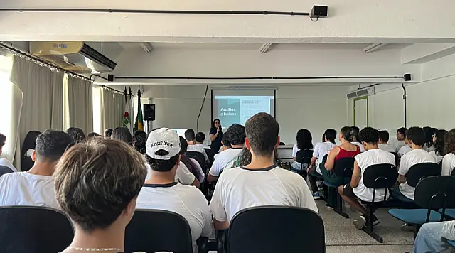 De olho no futuro, alunos da rede municipal conhecem oportunidades do Instituto Federal em Cubatão