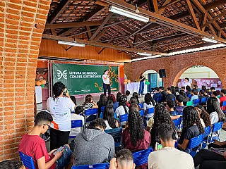 Projeto do Ministério da Cultura leva literatura, arte e música a escolas públicas do Guarujá