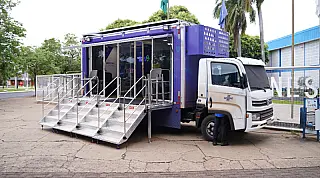 Sebrae Móvel oferece atendimento a empreendedores em Santos