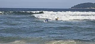 Guarujá Open consagra campeões brasileiros de bodyboarding na Praia do Tombo