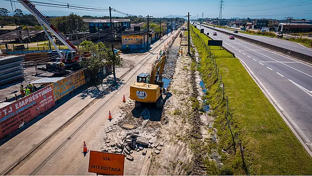Transformação da SP-055 avança em Peruíbe, Itanhaém, Mongaguá e Praia Grande