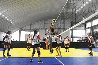 Mais de 200 alunos participam do Festival SuperEscola de Vôlei