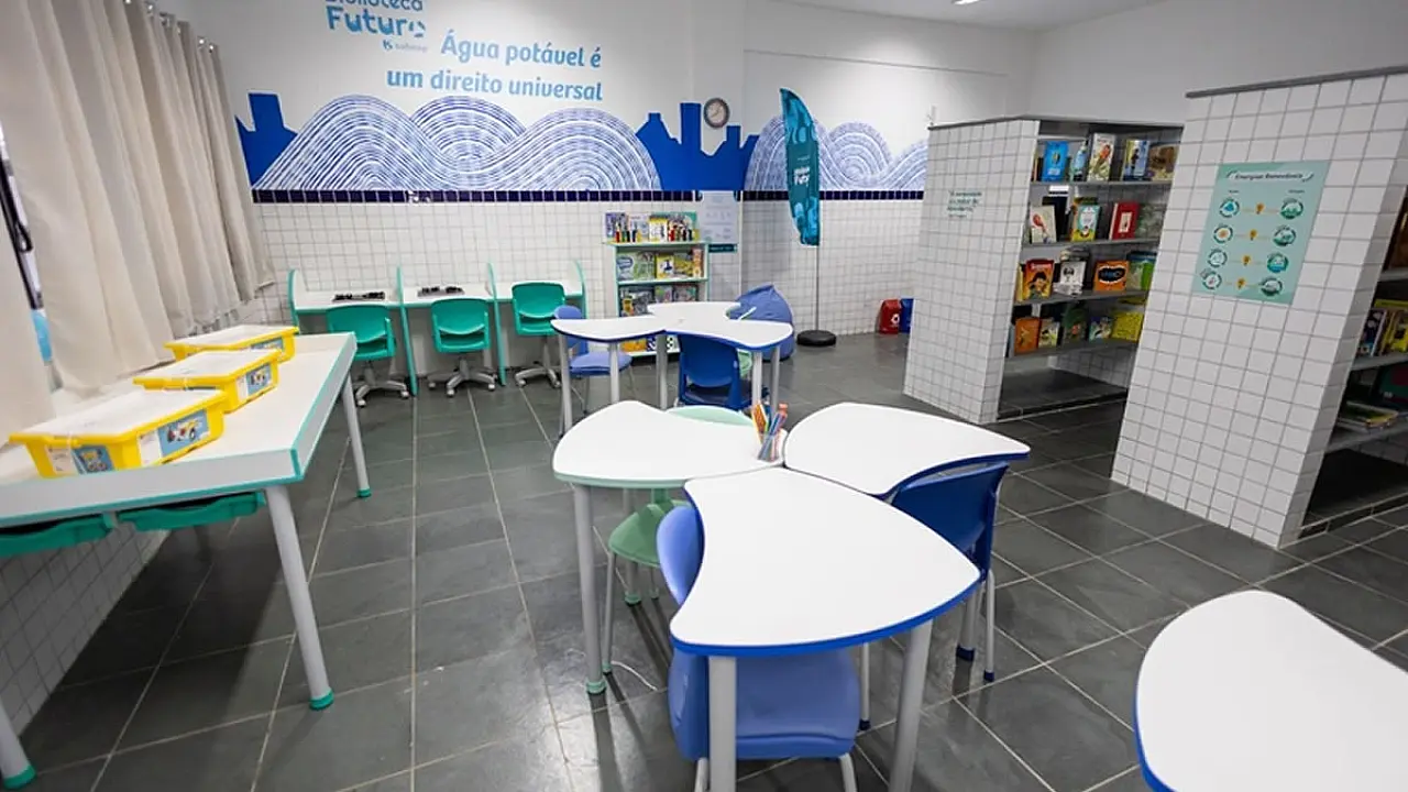 Nova biblioteca amplia acesso à leitura e à tecnologia para estimular a aprendizagem em escola da Praia Grande