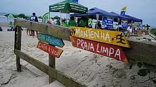 Round Limpo retira 272,5 quilos de resíduos das praias de Mongaguá