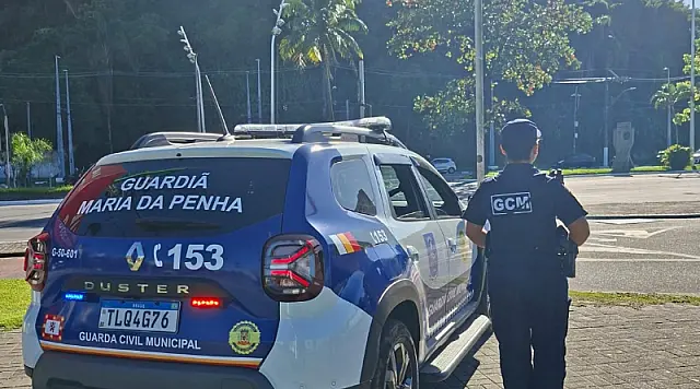 GCM detém homem suspeito de agredir companheira e o encaminha à delegacia em São Vicente