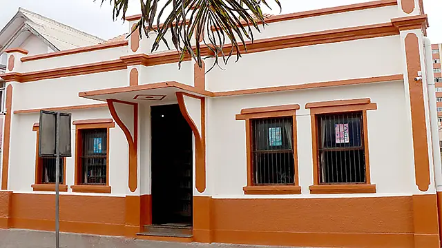 Biblioteca Municipal de Itanhaém promove exposição bibliográfica em homenagem a Benedicto Calixto