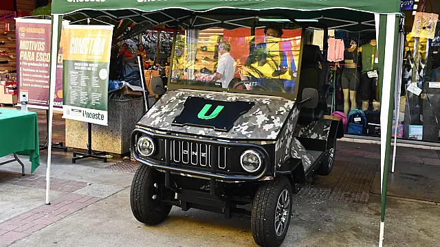 Unoeste Guarujá realiza Feira de Profissões com lançamento de arena tecnológica gamificada e carro elétrico inovador
